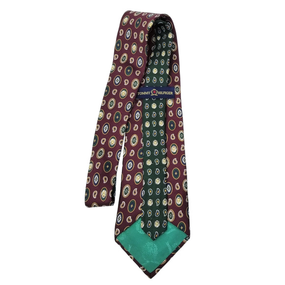 Tommy Hilfiger Silk Burgundy Paisley Mens Tie - Picture 3 of 4